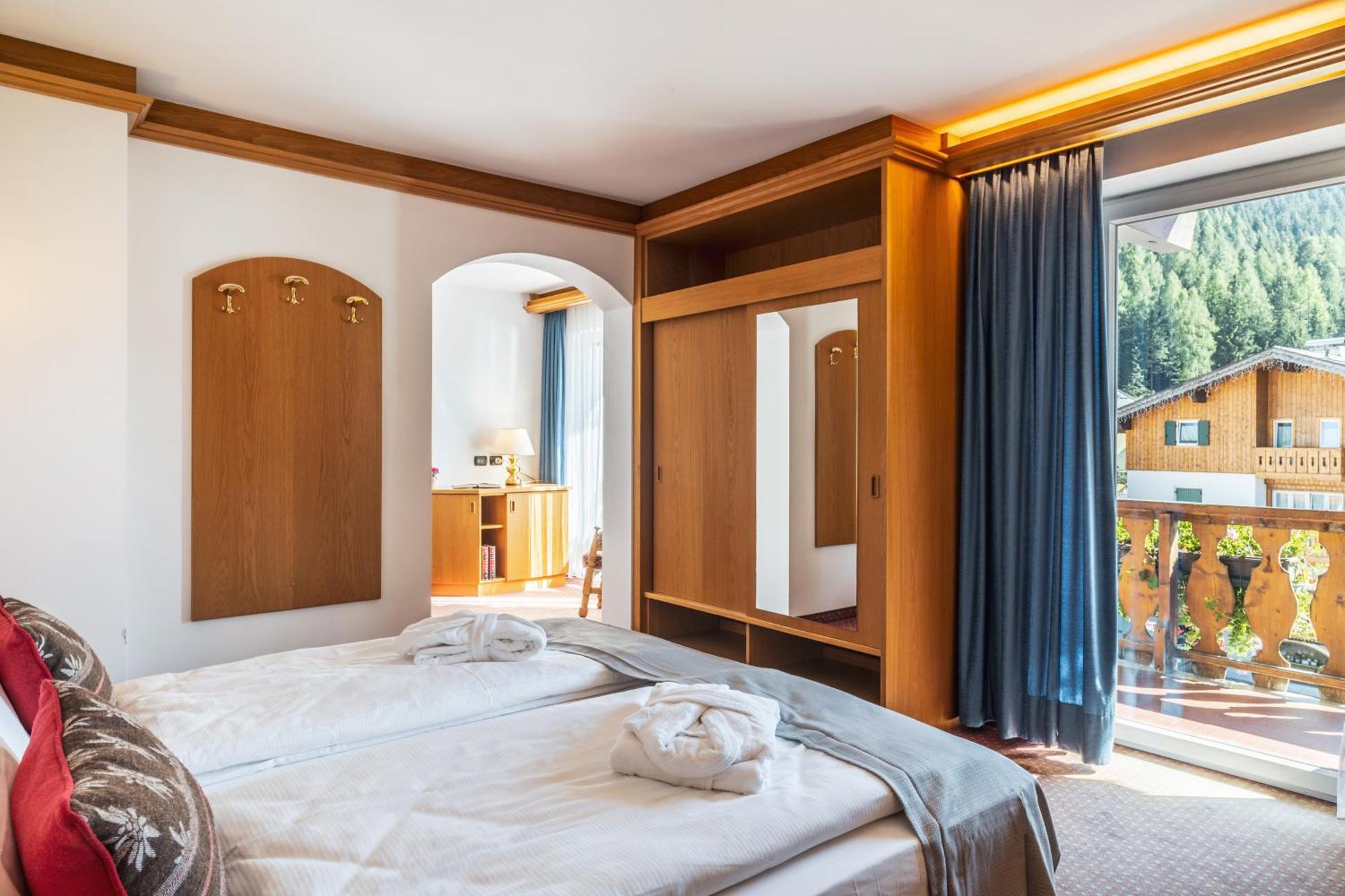 פוצה די פאסה Hotel Meida מראה חיצוני תמונה