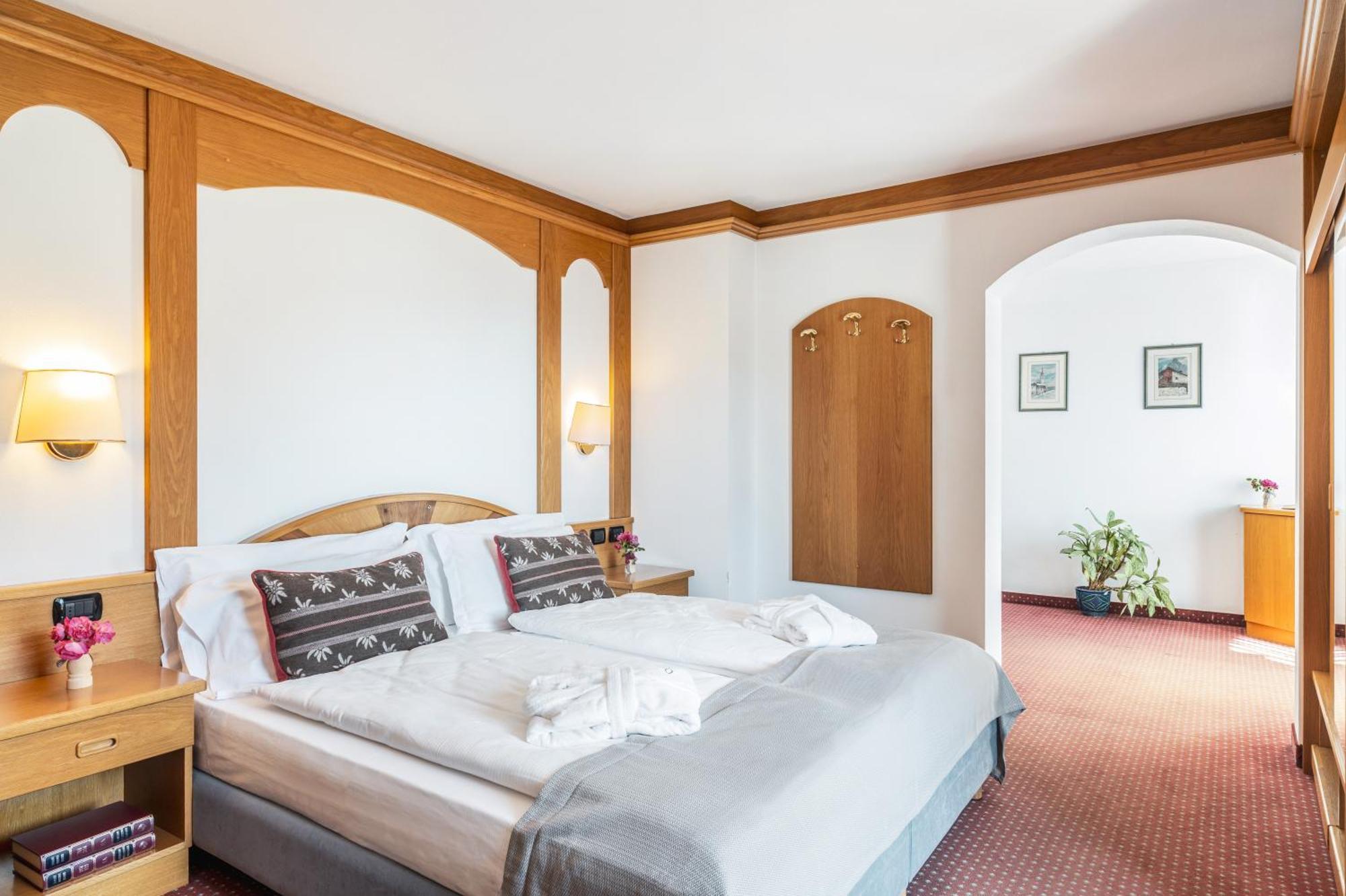 פוצה די פאסה Hotel Meida מראה חיצוני תמונה