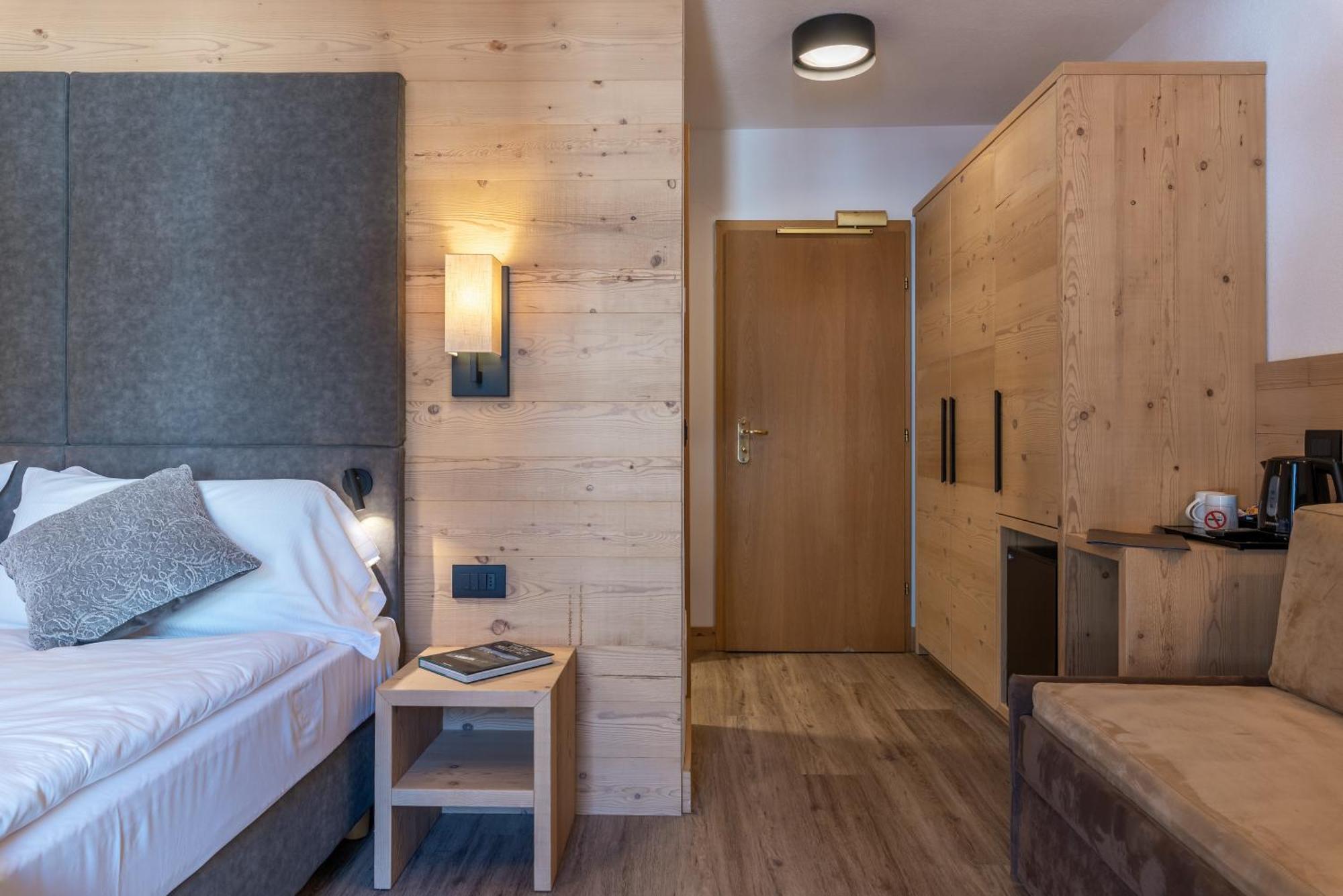 פוצה די פאסה Hotel Meida מראה חיצוני תמונה