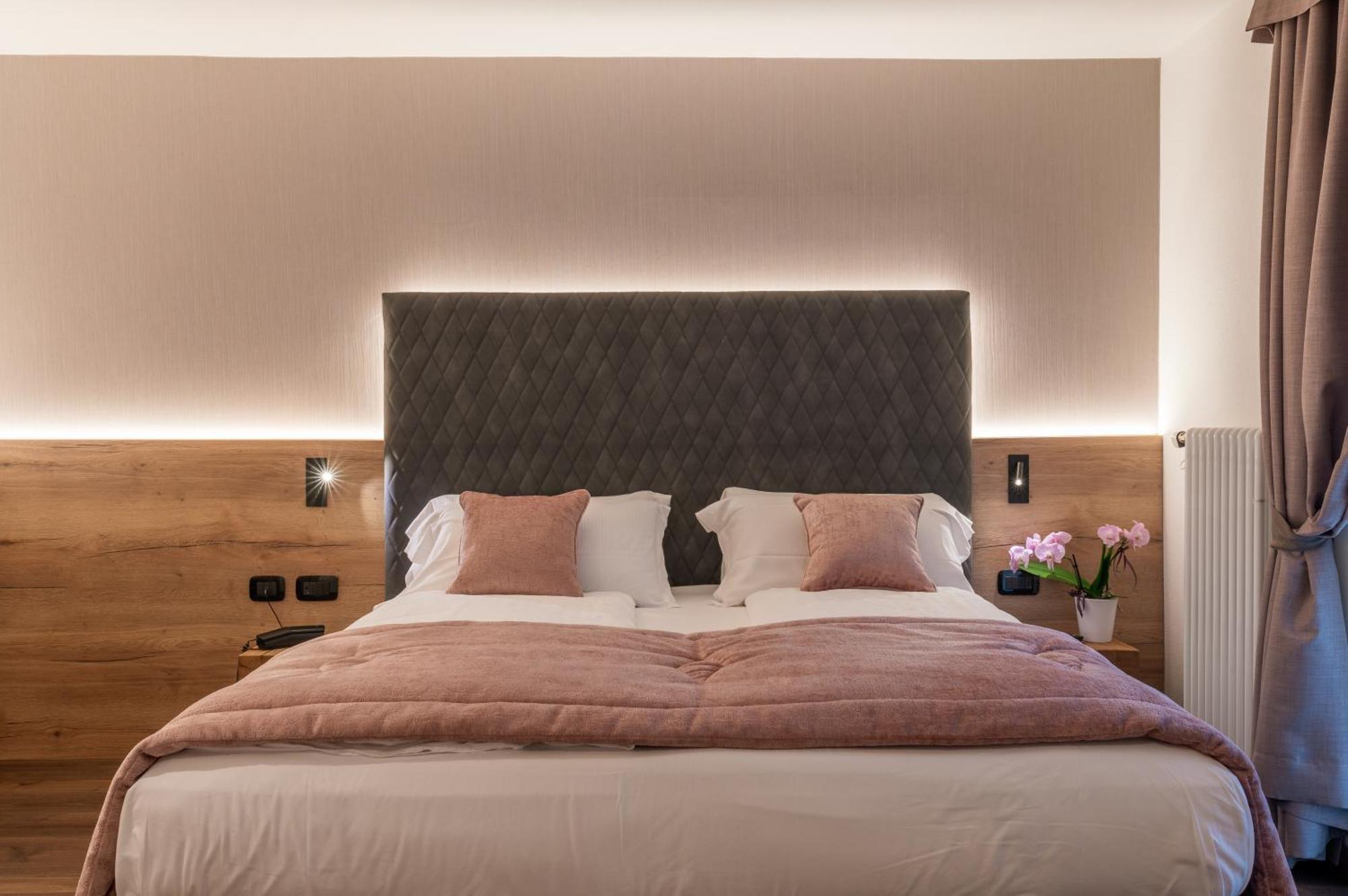 פוצה די פאסה Hotel Meida מראה חיצוני תמונה