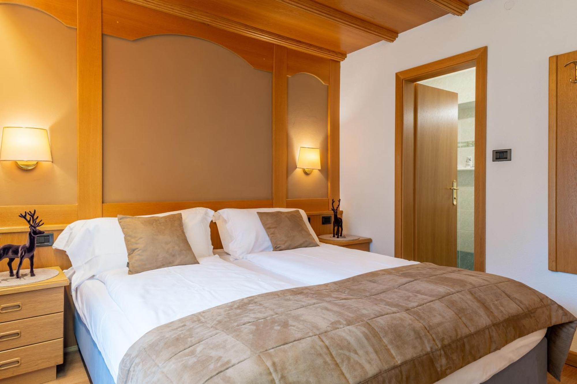 פוצה די פאסה Hotel Meida מראה חיצוני תמונה