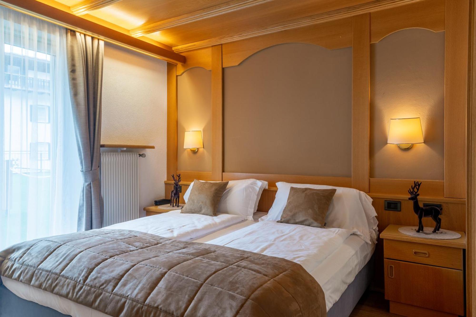 פוצה די פאסה Hotel Meida מראה חיצוני תמונה
