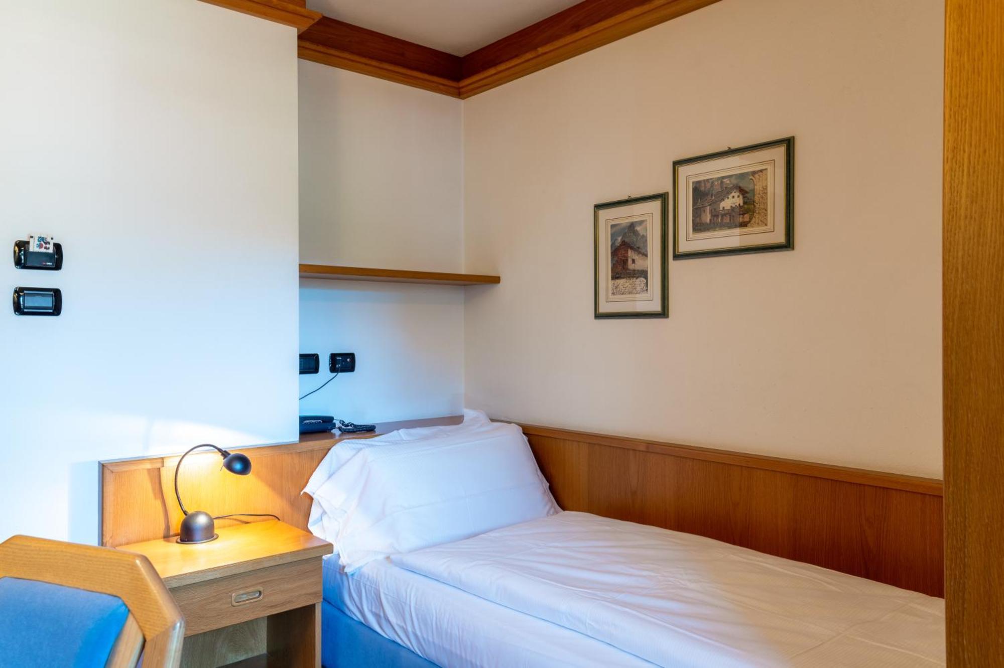 פוצה די פאסה Hotel Meida מראה חיצוני תמונה